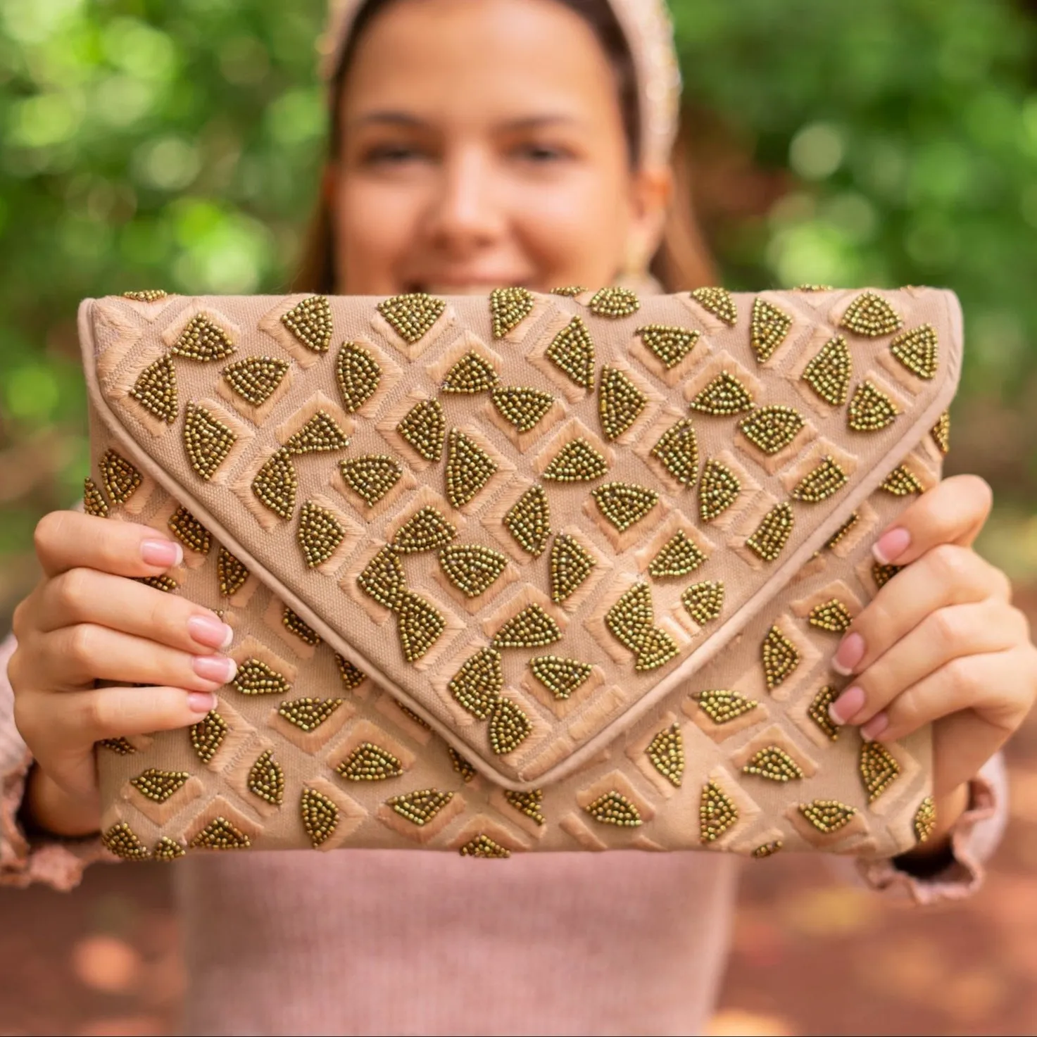 Beige Beaded Clutch Purse