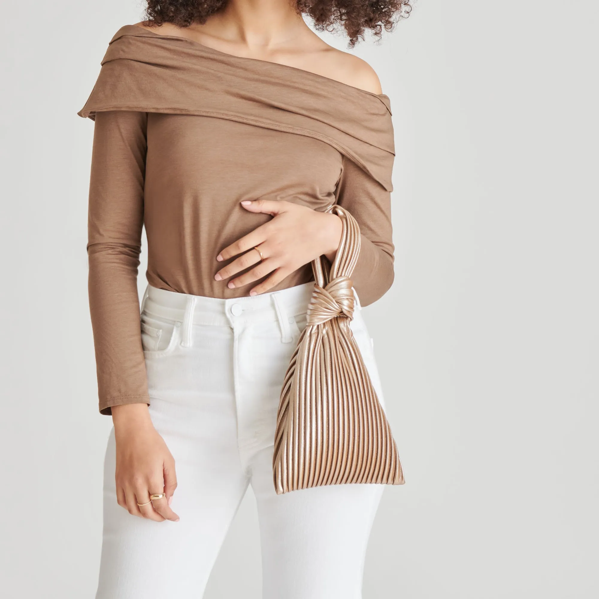 CAREY HANDBAG GOLD STELLA