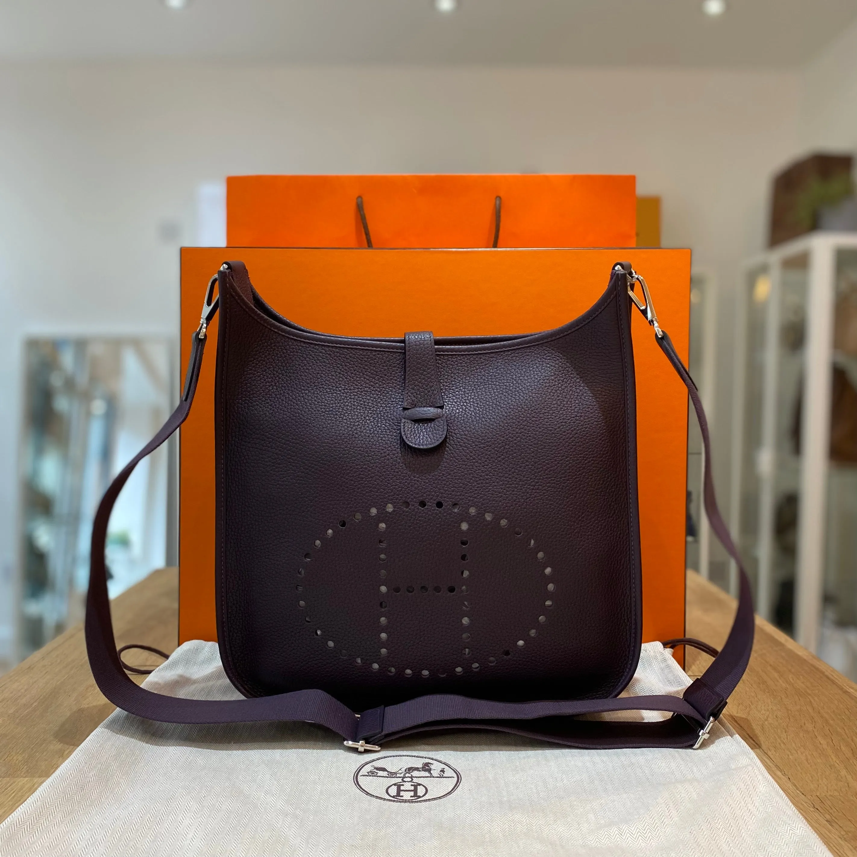 Hermès Evelyne 111 33