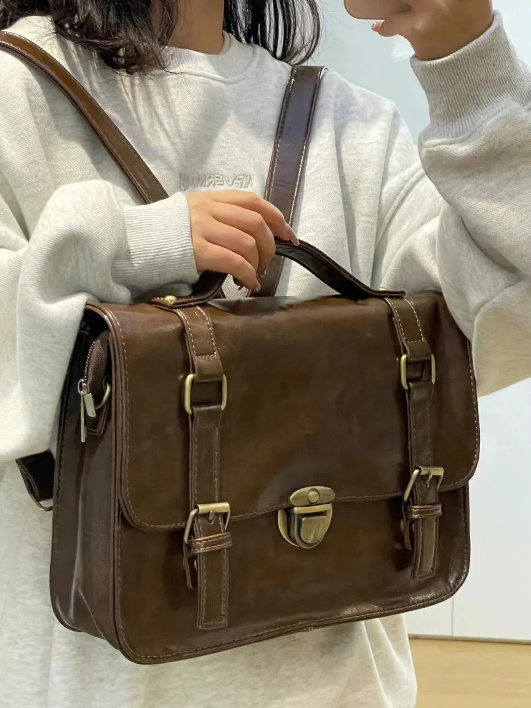 Retro PU Large Capacity Briefcase New Women's Exquisite Lock Buckle Zipper Crossbody Bags Trend Commuter Versatile Backpack